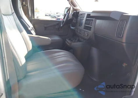 2019 Chevrolet Express 2500 Work Van from USA, damaged, VIN 1GCWGAFP3K1361607